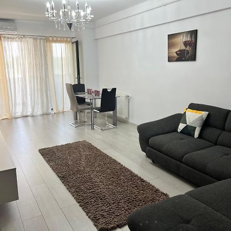 The Bliss Apartment Ramnicu Valcea Ngoại thất bức ảnh