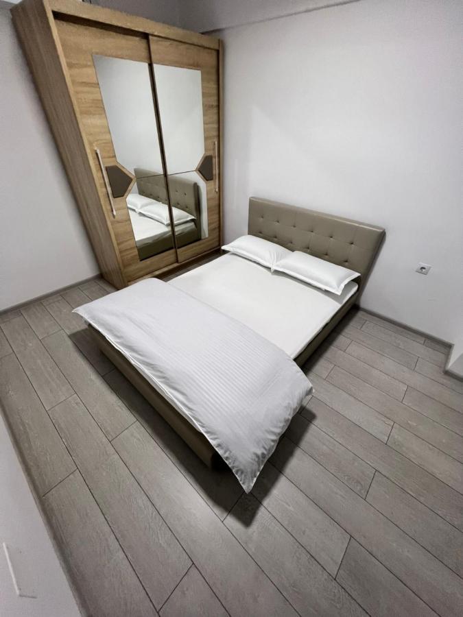 The Bliss Apartment Ramnicu Valcea Ngoại thất bức ảnh