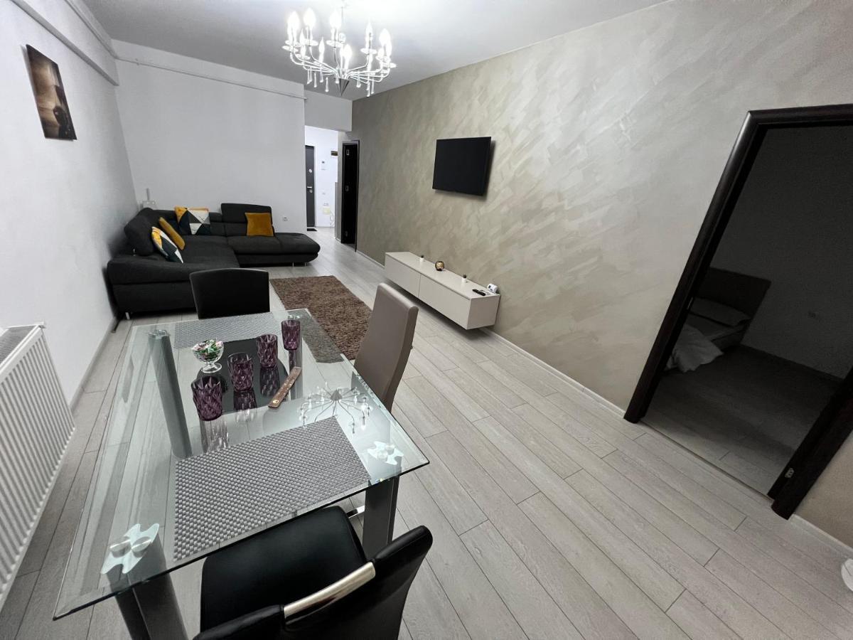 The Bliss Apartment Ramnicu Valcea Ngoại thất bức ảnh