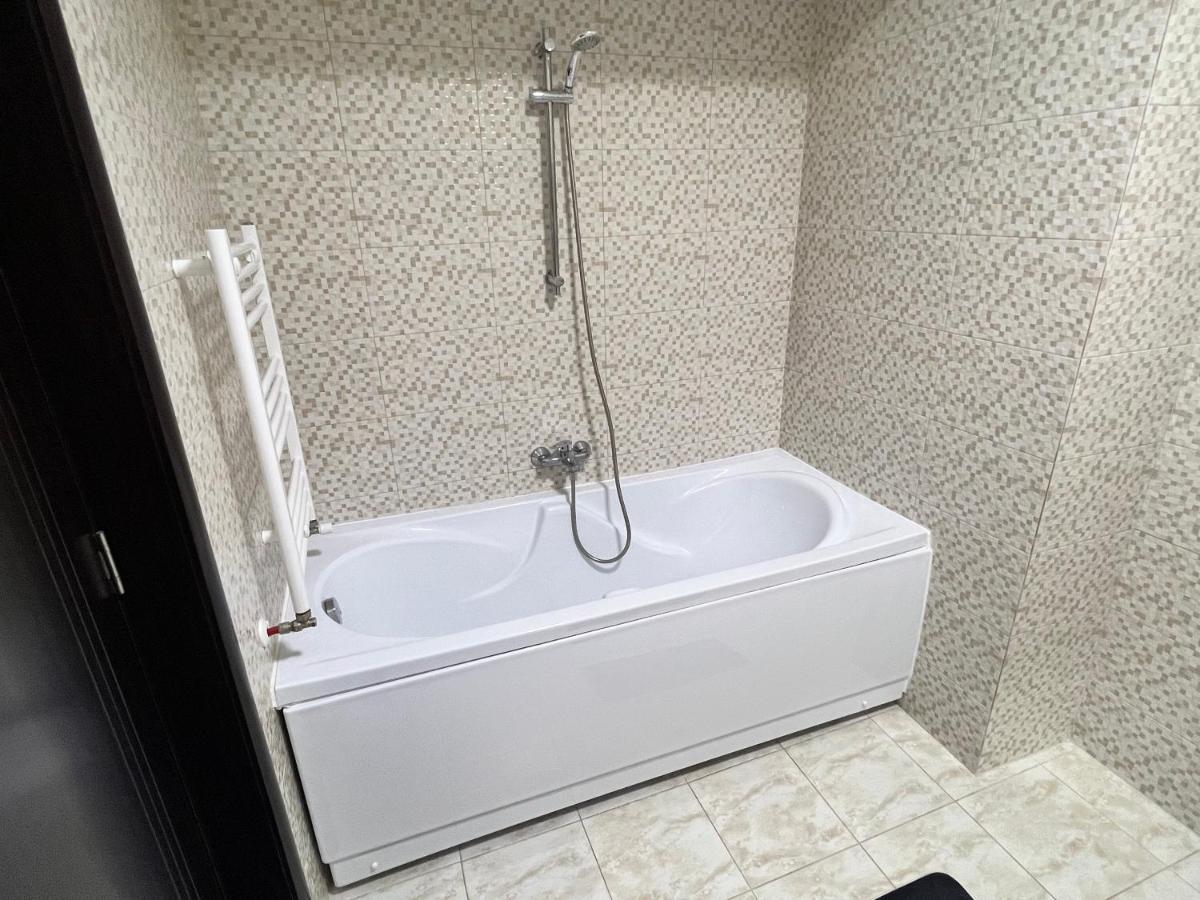 The Bliss Apartment Ramnicu Valcea Ngoại thất bức ảnh