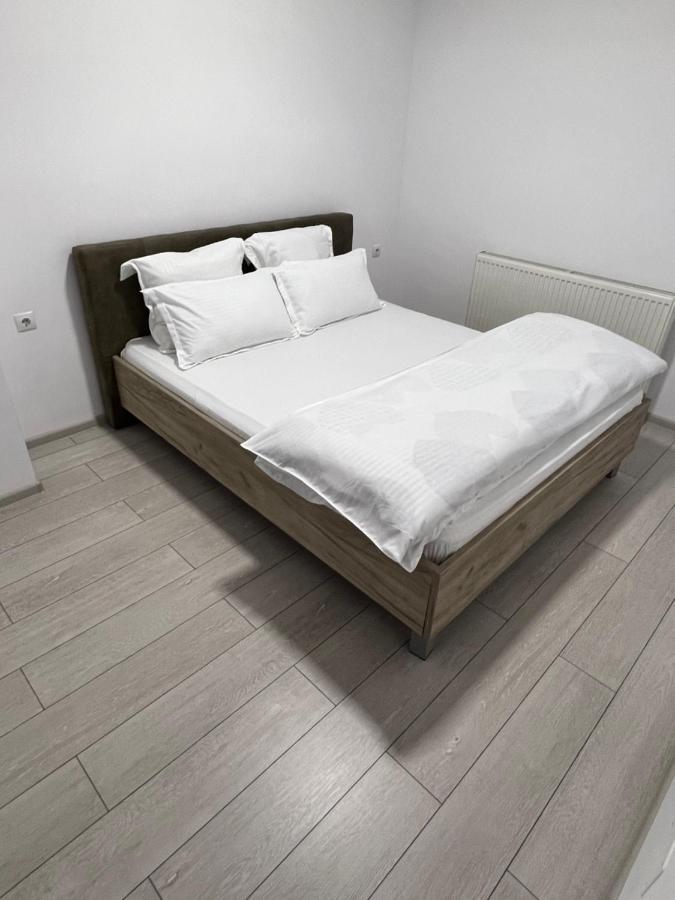 The Bliss Apartment Ramnicu Valcea Ngoại thất bức ảnh