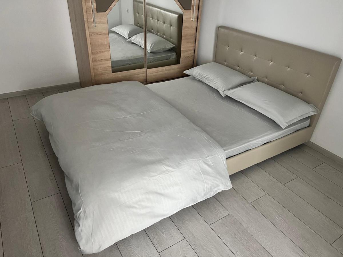 The Bliss Apartment Ramnicu Valcea Ngoại thất bức ảnh