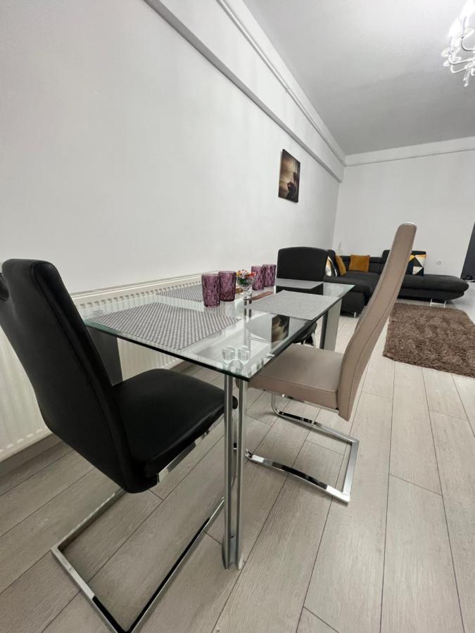 The Bliss Apartment Ramnicu Valcea Ngoại thất bức ảnh