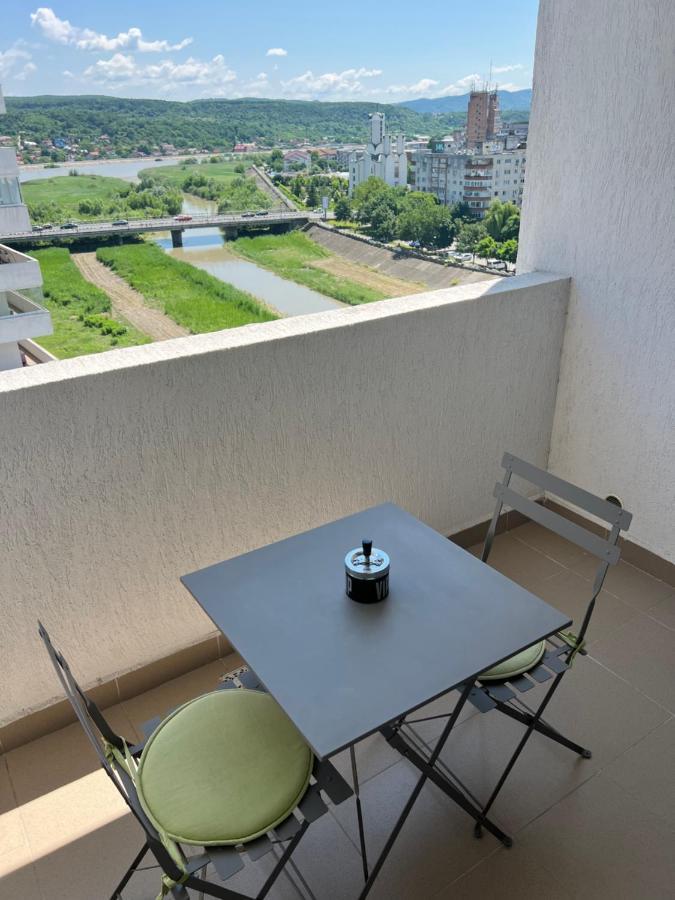 The Bliss Apartment Ramnicu Valcea Ngoại thất bức ảnh